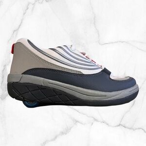 Heelys Wheeled Sneakers EUR 38